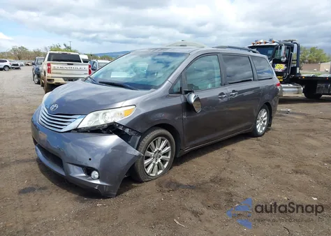 2013 Toyota Sienna Xle V6 7 Passenger Auto Access Seat/Xle V6 8 Passenger from USA, damaged, VIN 5TDYK3DC1DS321762
